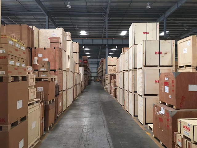 ổ trượt hình cầu cho máy rèn